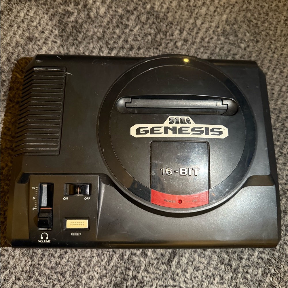 Sega Genesis model 1 16-Bit Console loose,Tested